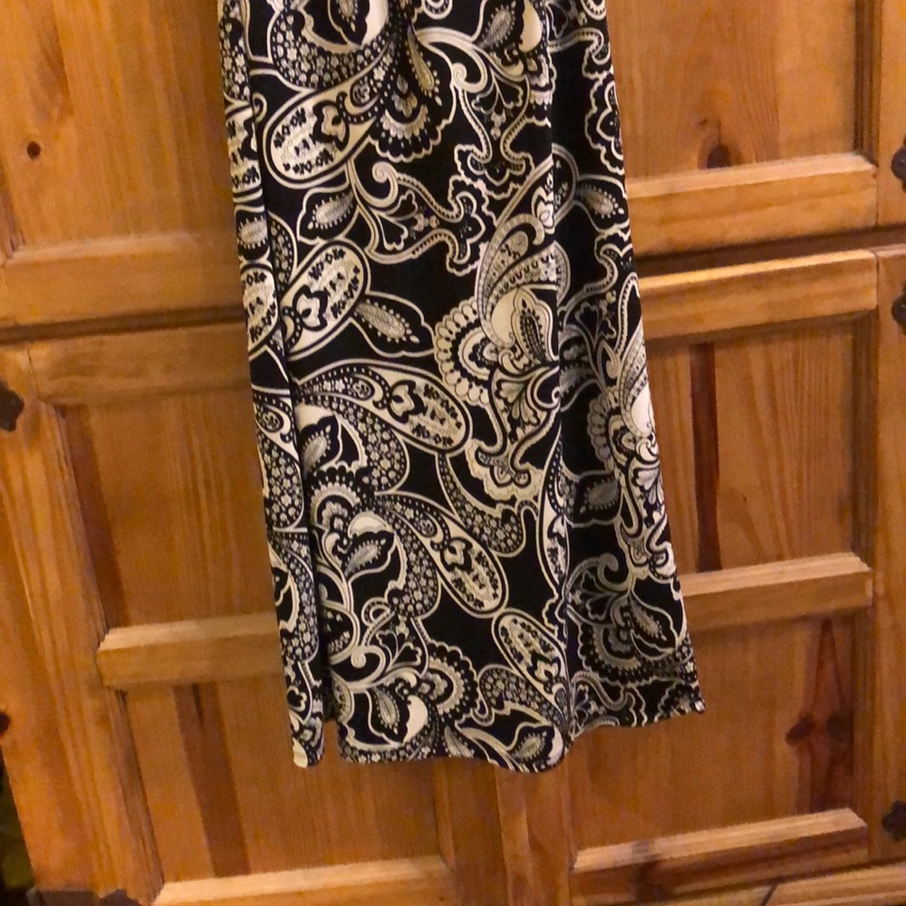 Black and white paisley maxi dress - Picture 3 of 3